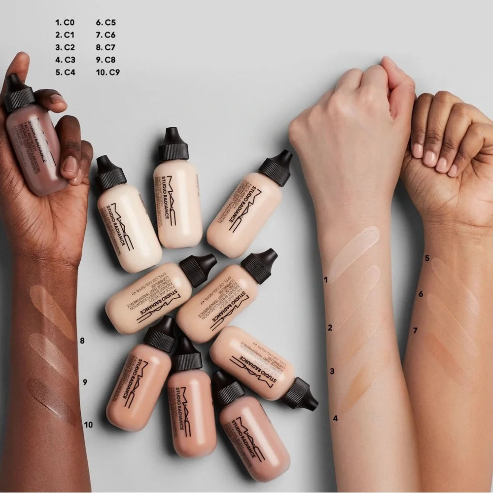 Authentic MAC Cosmetics Studio Face and Body Foundation - Tan (New), Shade: C7 - Picture 3 of 6